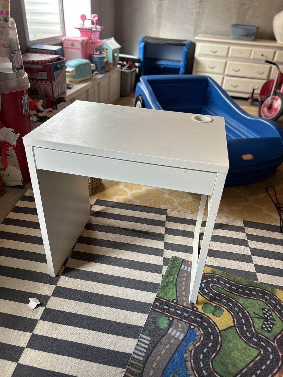 Ikea Micke Desk