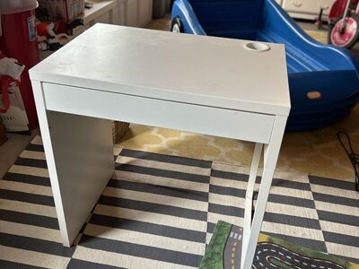 Ikea Micke Desk