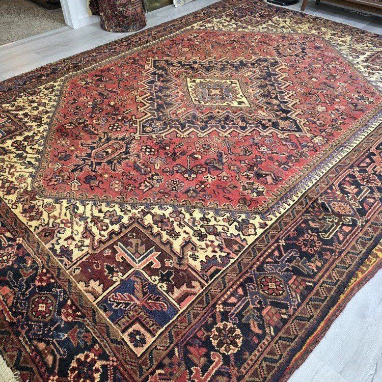 Wool Rugs - Handknotted Persian, Afghan, Indian, etc.