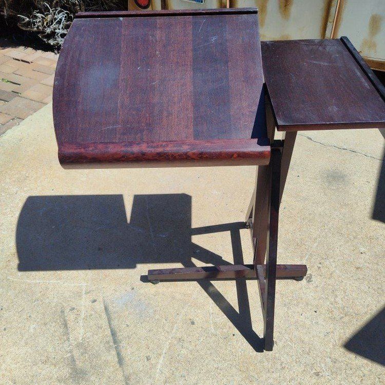 Music or book stand.