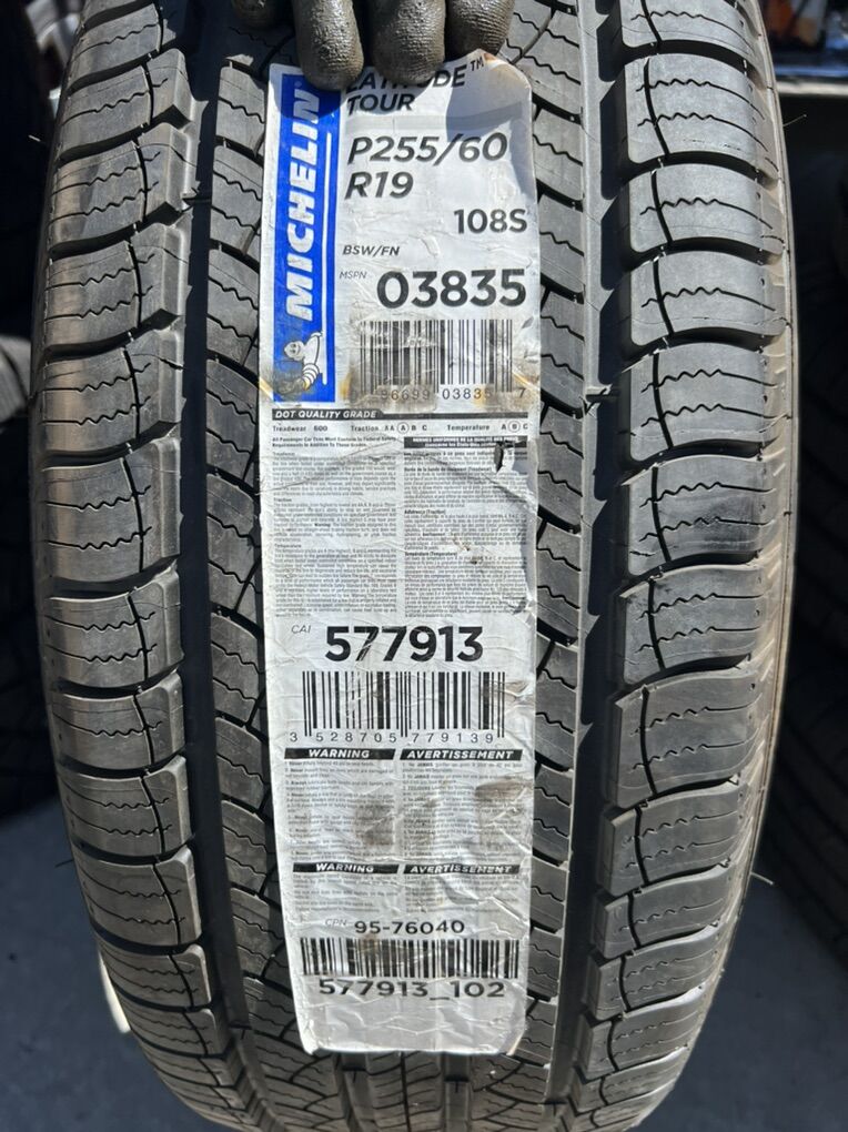 255/60r19 Michelin *New Set Of (5)*