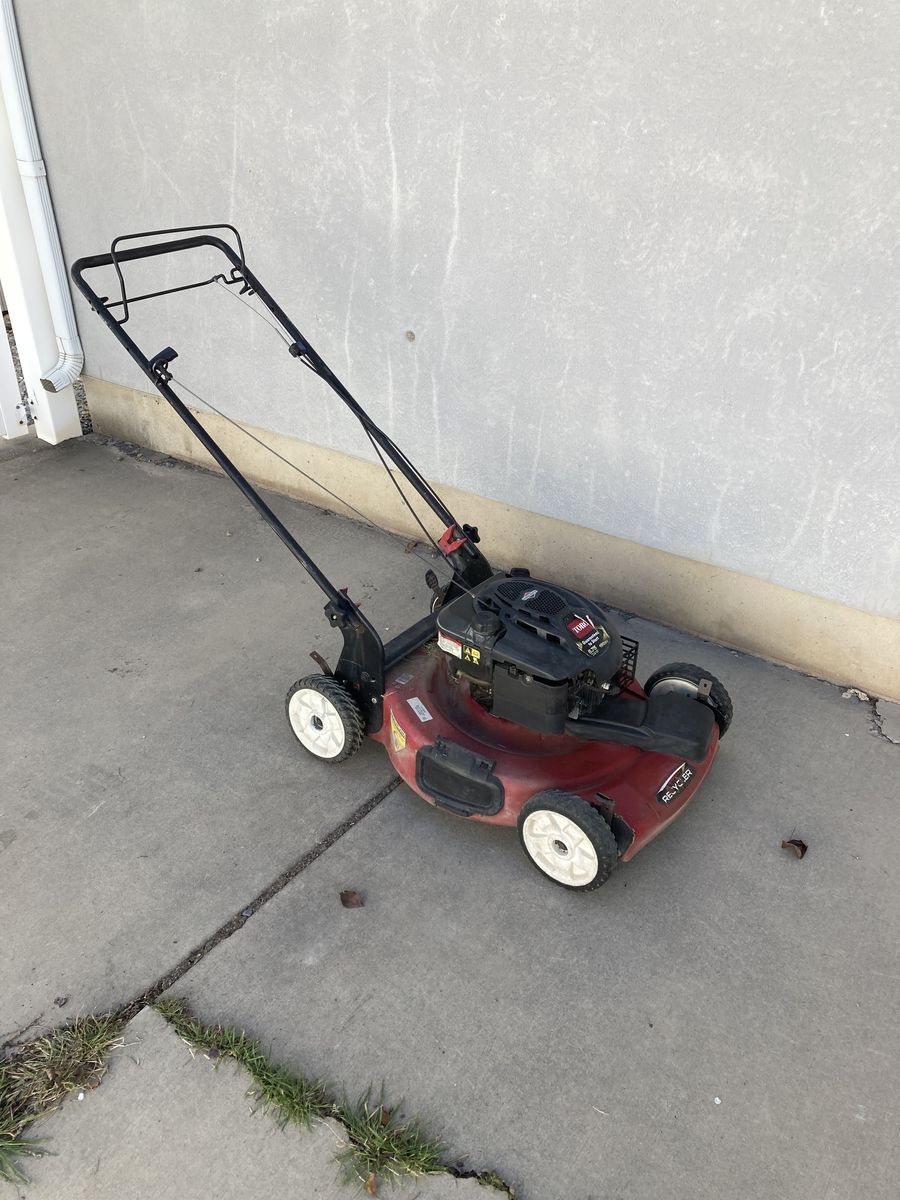 Toro self-propelled lawnmower