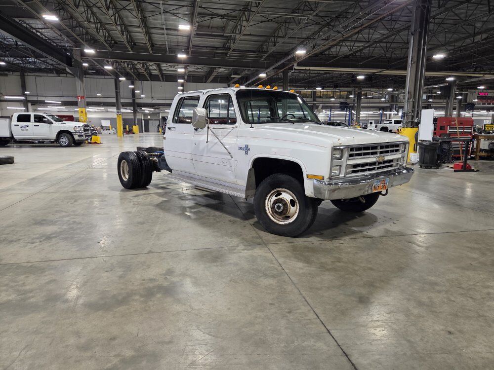 1988 Chevrolet R/V 3500 Series 