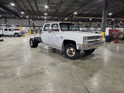 1988 Chevrolet R/V 3500 Series