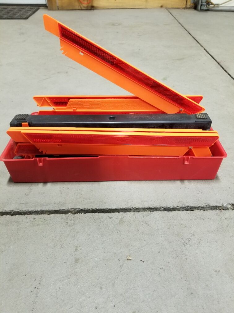 Emergency roadside hazard reflective markers