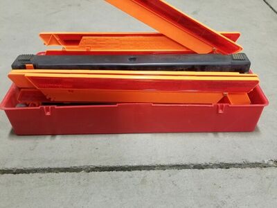 Emergency roadside hazard reflective markers