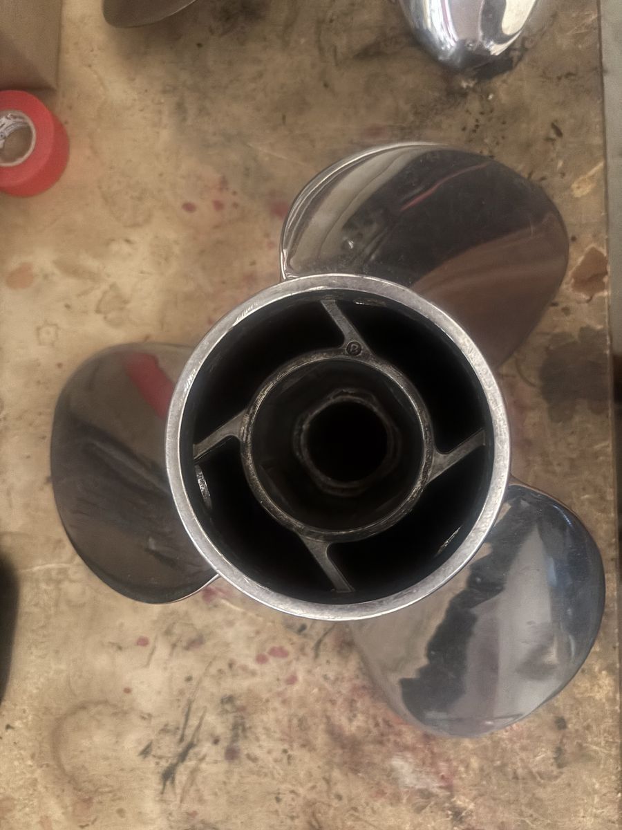 3 Blade 24 Pitch Fury Mercury Prop