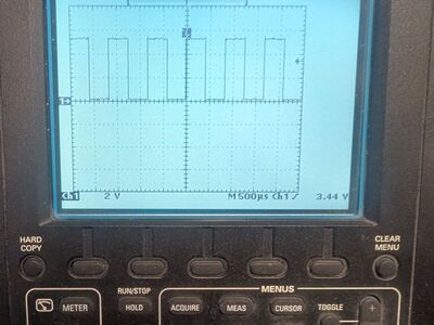 Tektronix THS710A handheld oscilloscope