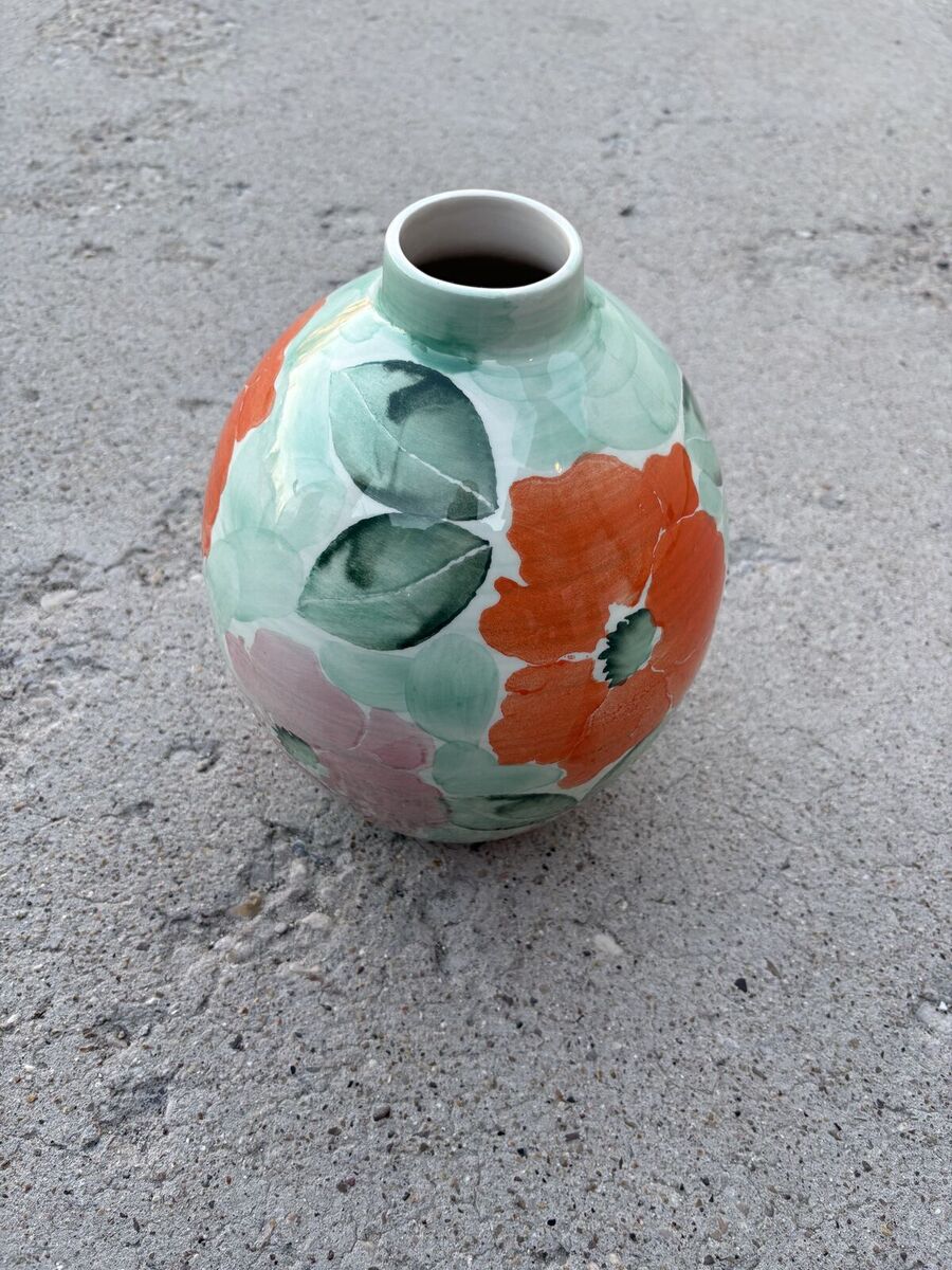 FARVALPortugal hand painted 12” tall x 8” round Vase home decor $10 cash/venmo in Draper
