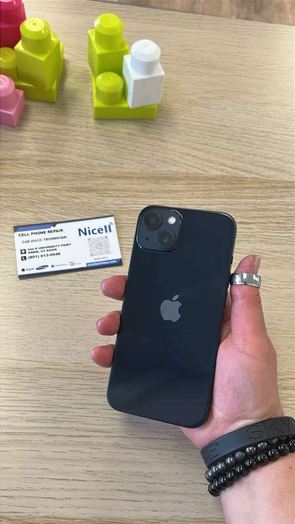 iPhone 13 128GB Unlocked
