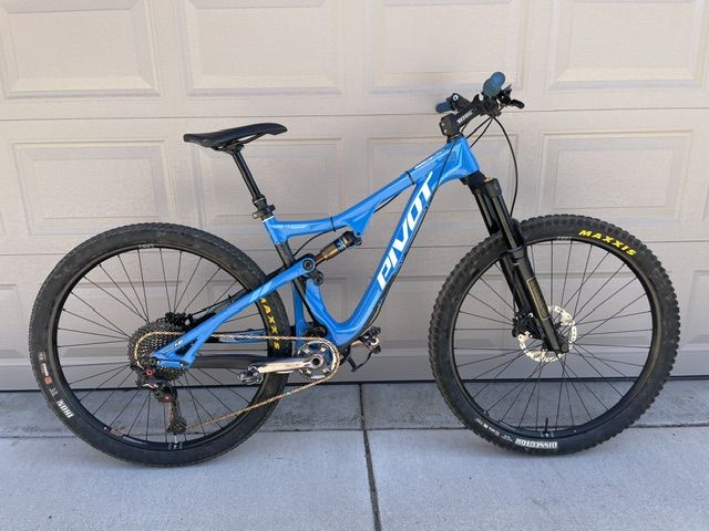 Pivot Mach 429 Trail Carbon 29er (Medium) -- NICA!
