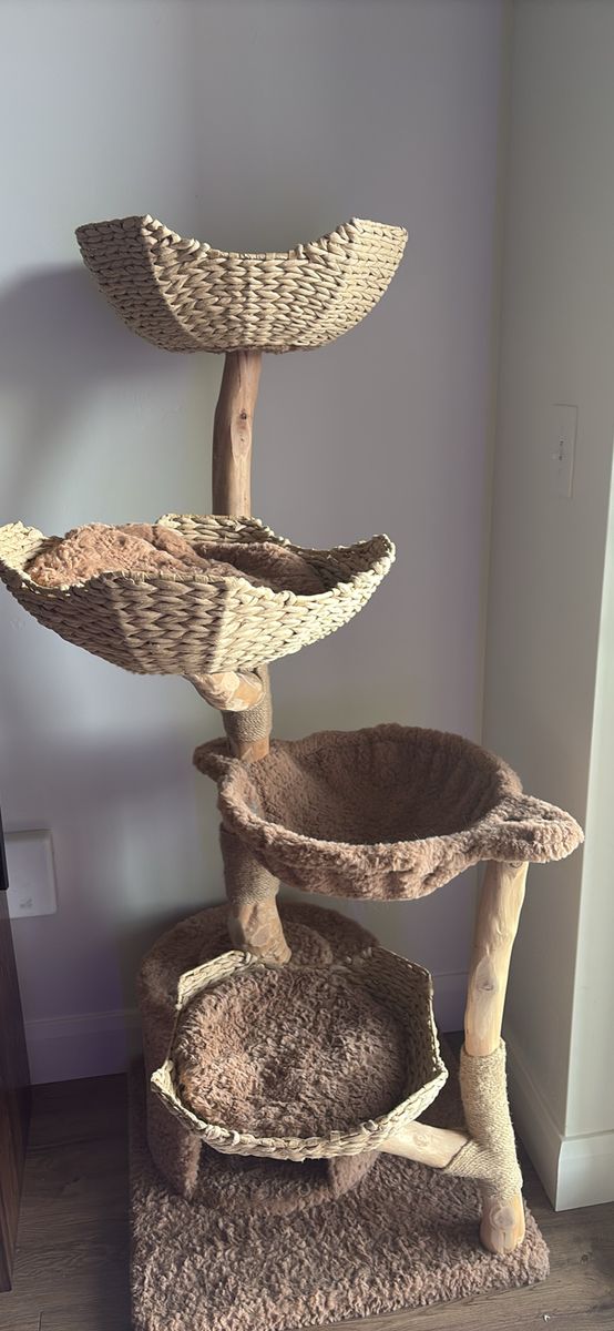 Cat tree