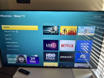 Hisense Roku TV 50" Smart TV with Remote -