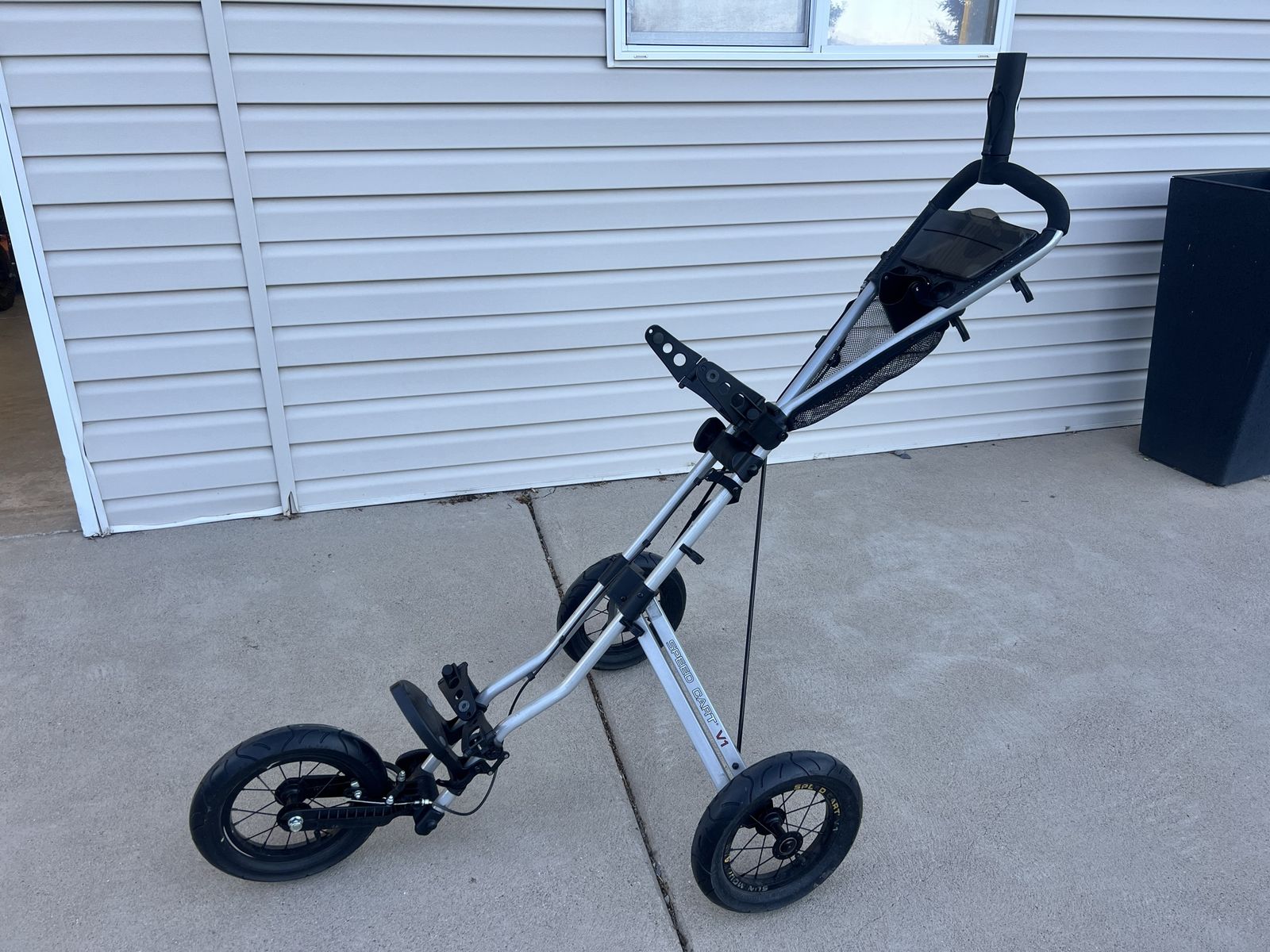 Sun Mountain Speed Cart 3-Wheel Golf Push Cart - Silver/Black - Golf Pull Cart