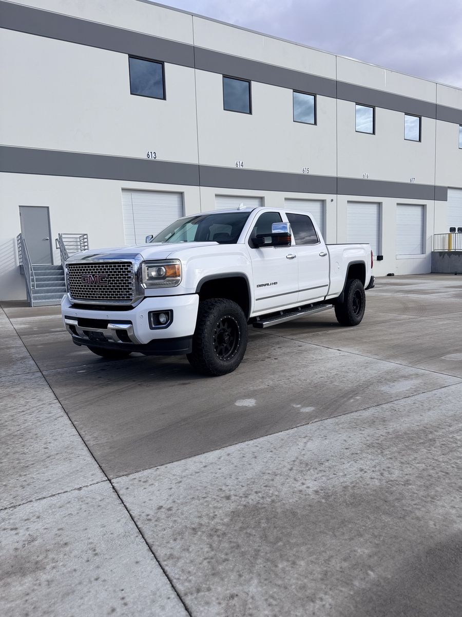 2015 GMC 2500 Denali