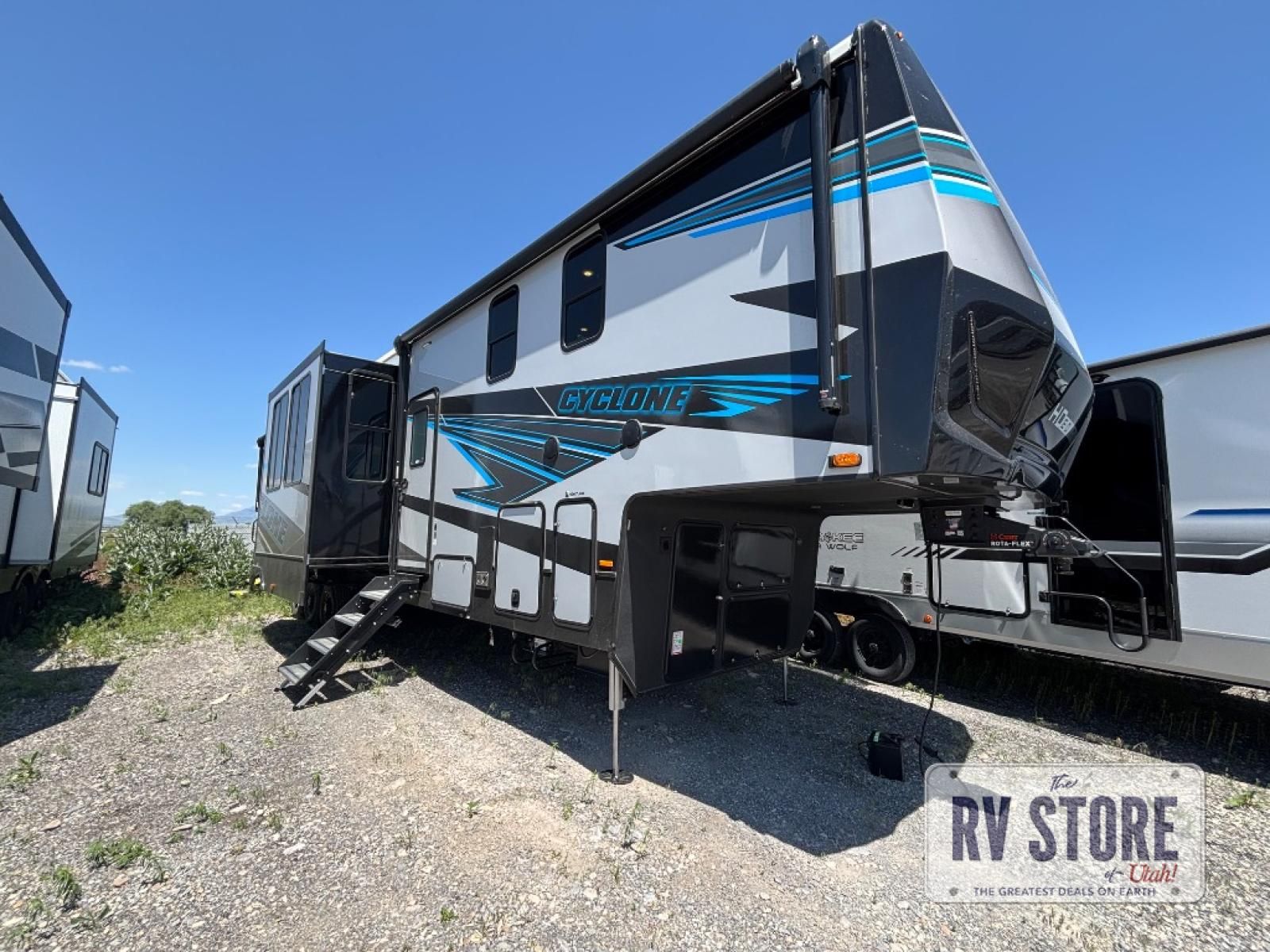 2025 Heartland Cyclone 4118 In Stock