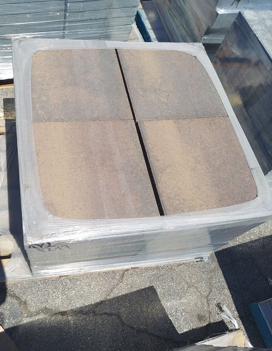 TUSCANY STEPPING STONES 18x18