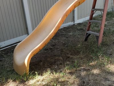 children's plastic slide