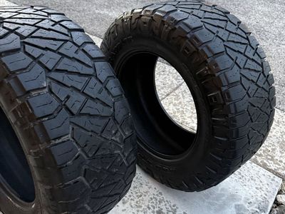 2 Spare Nitto Ridge Grapplers 33 12.50 R18