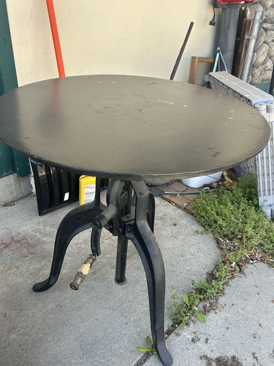 Vintage Industrial STyle Steel Metal Adjustible Crank  Round Pub Side Table Black