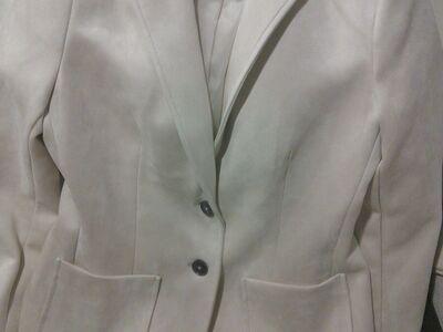 Tahari white suede jacket size 6