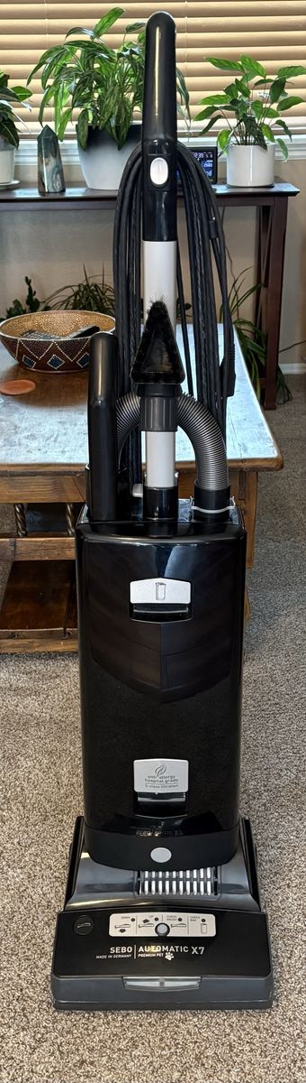 Sebo X7 Premium Onyx Black