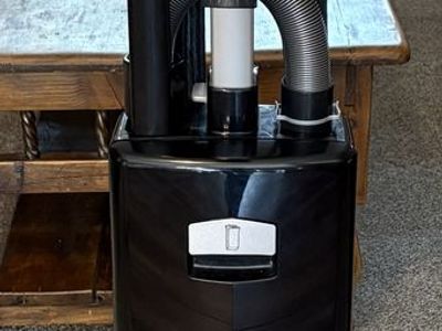 Sebo X7 Premium Onyx Black