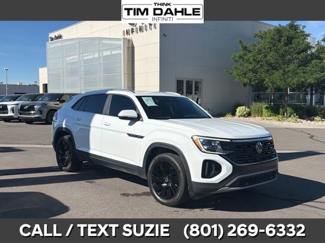 2024 Volkswagen Atlas Cross Sport SE 4Motion