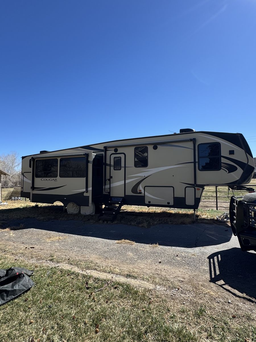 2019 Keystone Cougar 369BHS