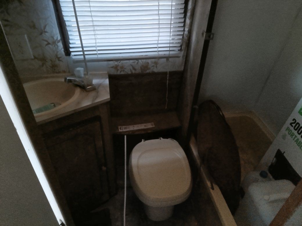 Main image 7