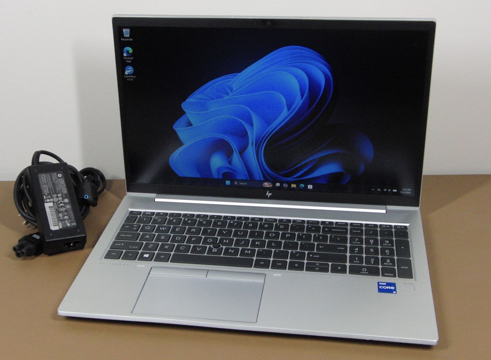 HP EliteBook 850 G8 i5-1135G7 512GB SSD 16GB