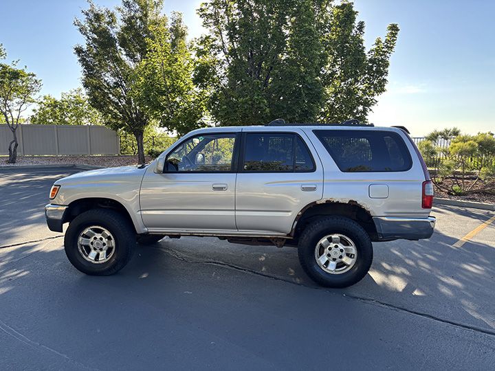 1998 Toyota 4Runner SR5