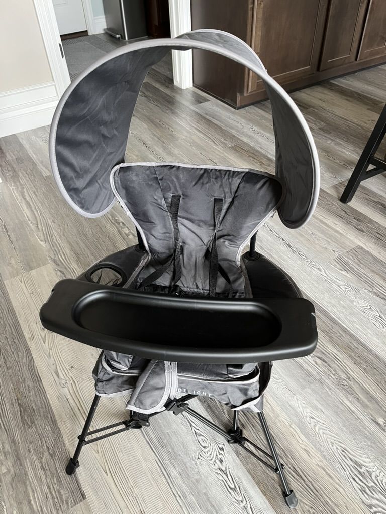 Baby Delight "Go with me" folding chair