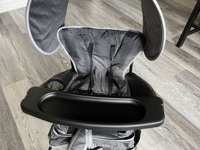 Baby Delight "Go with me" folding chair