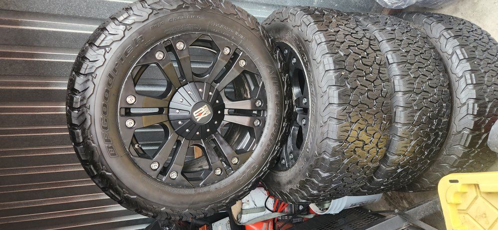 2018 tundra wheels and tires 20x9 monster xd serie