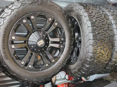 2018 tundra wheels and tires 20x9 monster xd serie