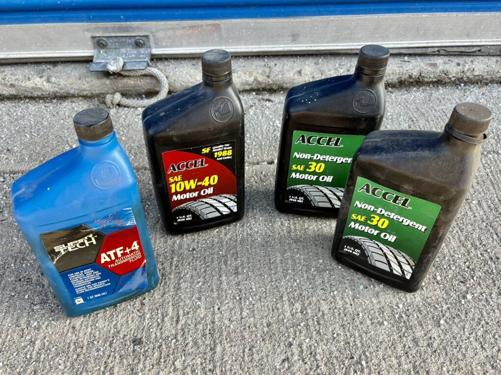 Set Of 3 Qts Motor Oil & ATF Transmission Fluid