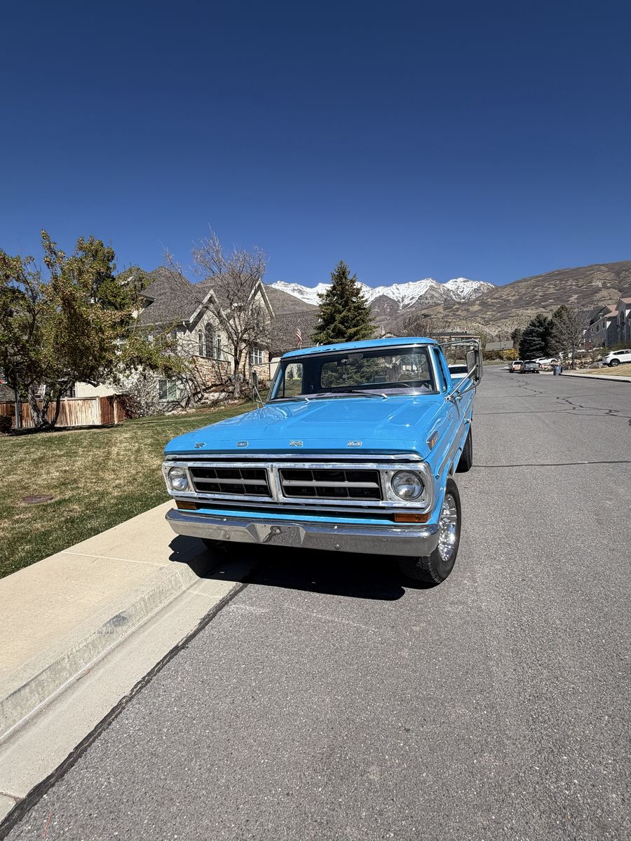 1971 FORD F250 Lariat