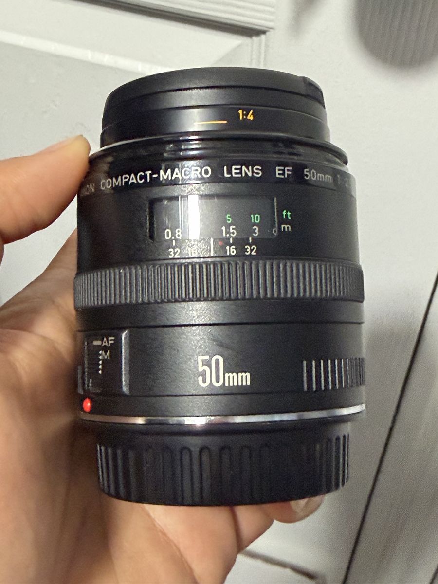 Canon ef 50mm macro lens