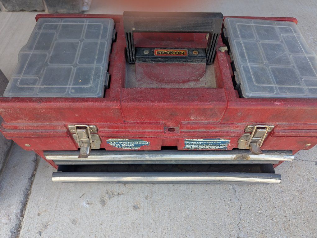 STACK-ON 22" Professional Red Tool Chest with 2 Steel Drawers & Organizers
