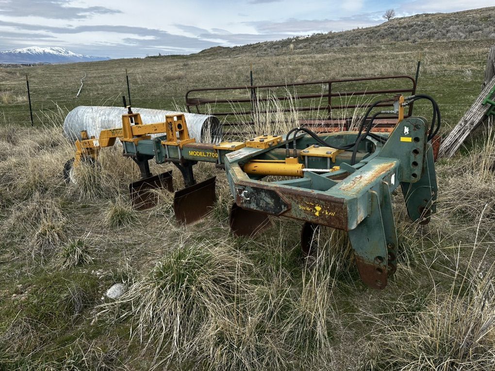 Harrell 7700 4 Bottom Switch Plow