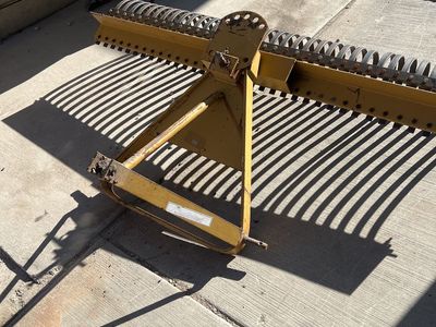 6’ tractor rake.