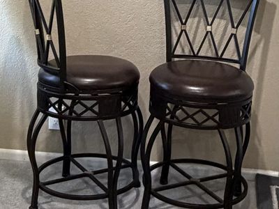2 Padded Swivel Counter Bar Stools