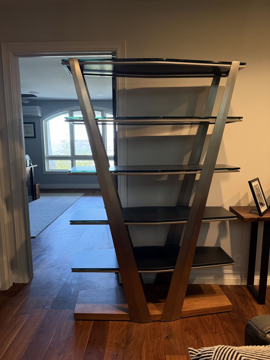 Beautiful contemporary 6 shelf bookshelf