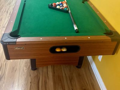 Pool table