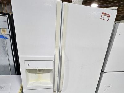 GE White Side-by-Side Refrigerator with Water and Ice Dispenser