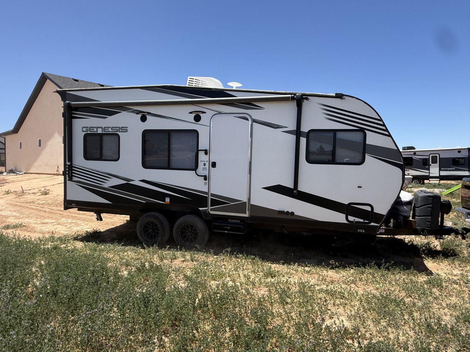 2022 Genesis LE toy hauler 2114