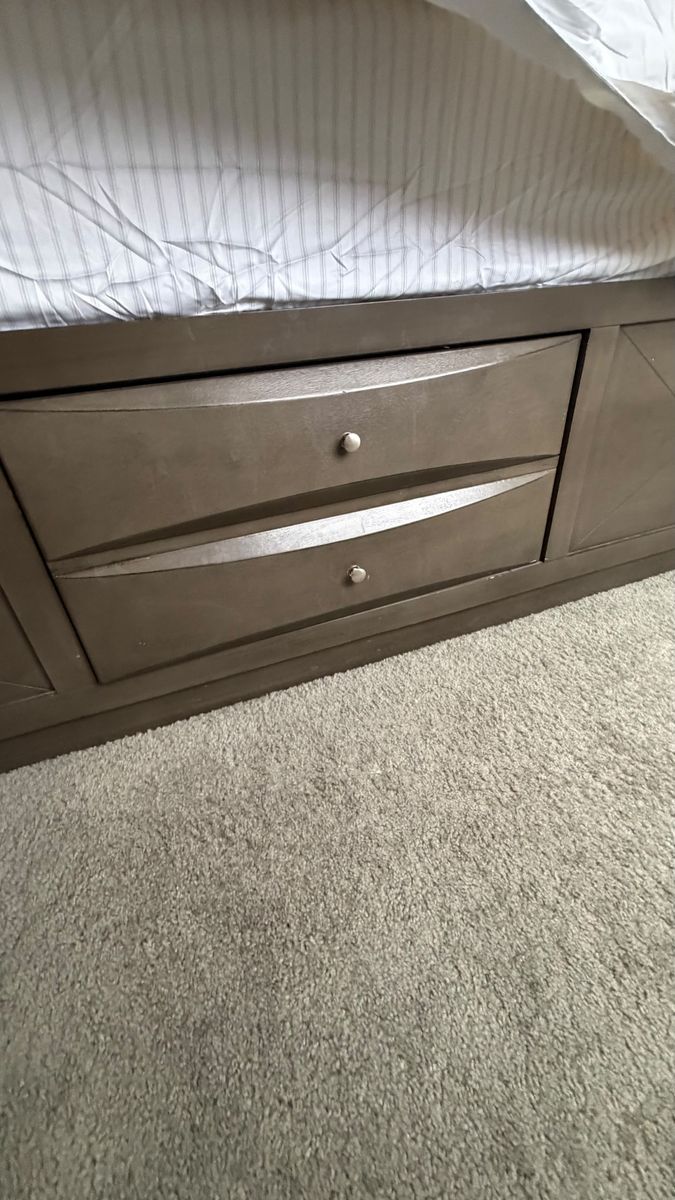 Main image 7