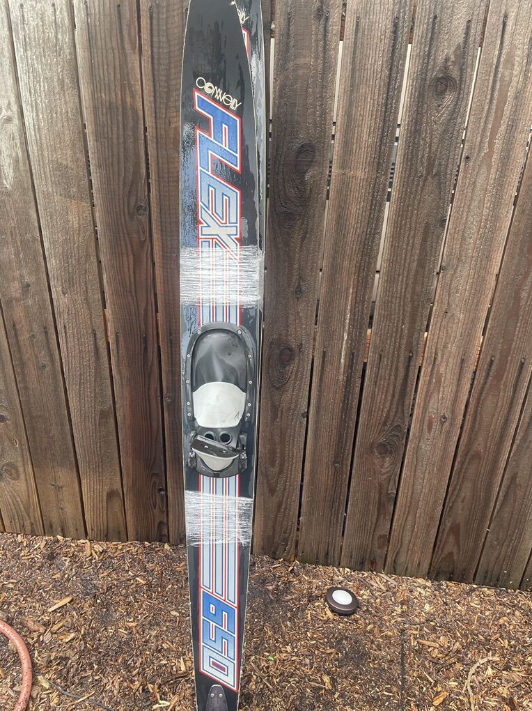 To Water Skis, Connely Flex 650