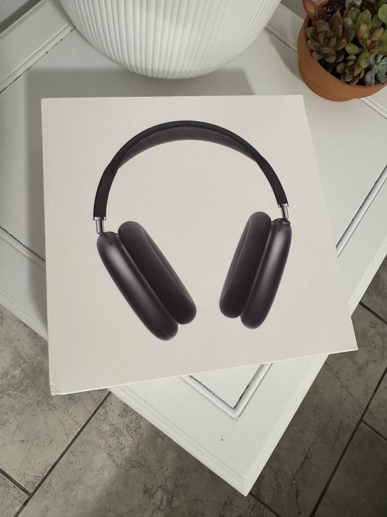 Apple AirPods Max — Black